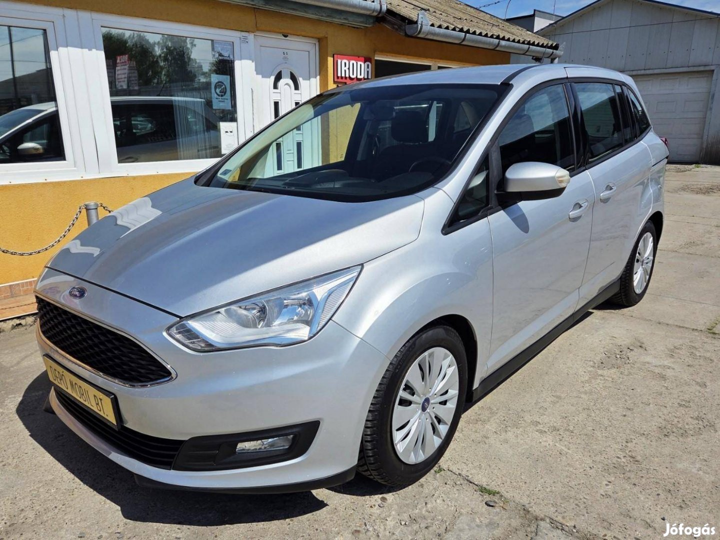 Ford C-Max Grand1.5 Ecoboost Trend [7 személy]...